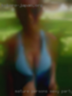 Mature persons sexy party horny women favor near Blue Springs Missouri.